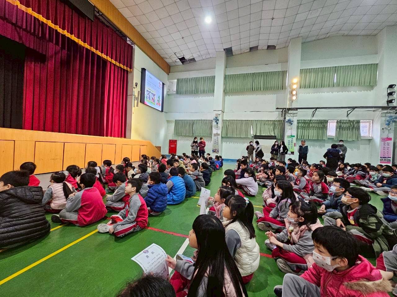 全校交通安全成果宣導